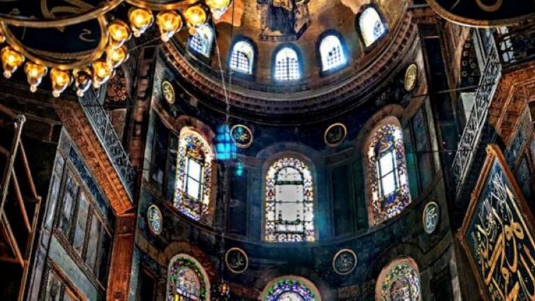 Собор Святої Софії у Стамбулі, перетворений на мечеть, руйнується - фото 1