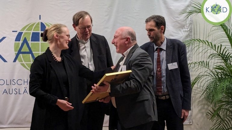 Проректор УКУ Олег Турій отримав нагороду від німецького фонду KAAD - фото 1