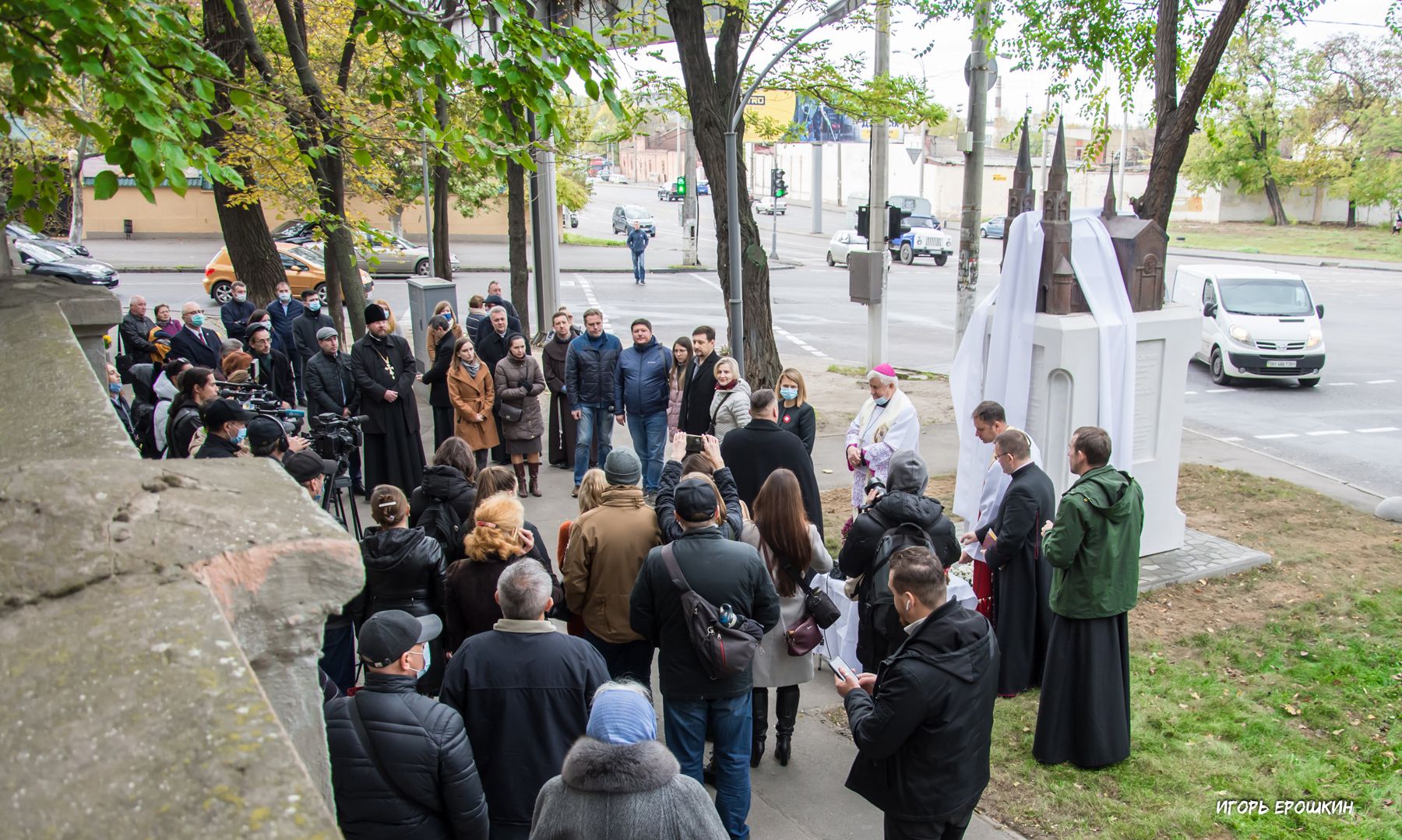 В Одесі відкрили пам'ятний знак на честь собору Святого Климентія, знищеного більшовиками - фото 61589