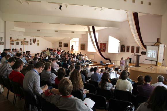 Во Львове журналисты и представители Церквей обсуждают, как религиозную журналистику сделать качественной