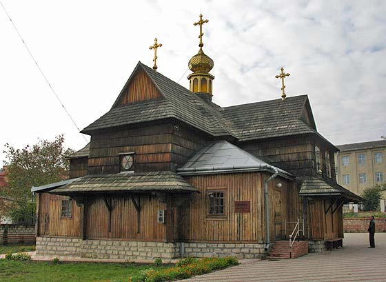 Церква в Чорткові