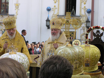 Богослужіння Патріарха Кирила в Лаврі
