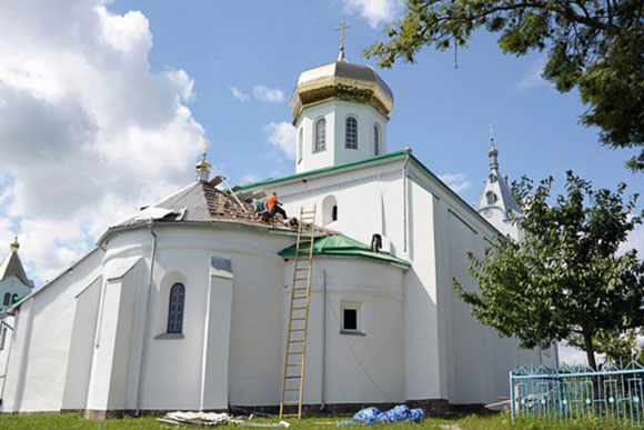 Свято-Миколаївський монастир на річці Тур’я