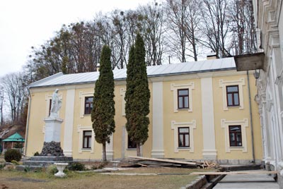 Корпус келій Підгорецького монастиря
