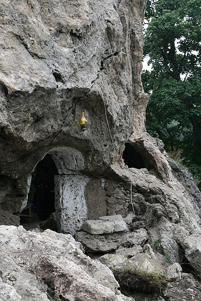 Тріщини в скелі свідчать, що обвал може повторитися