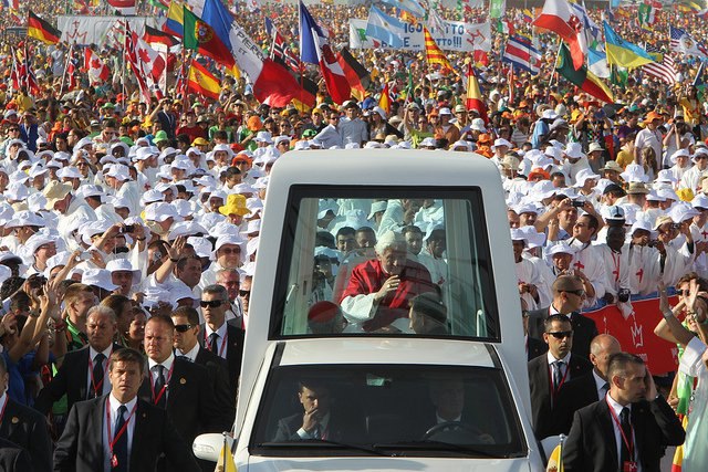 у Бразилії молодь всього світу молитиметься разом з Папою Бенедиктом XVI
