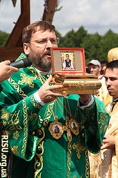 Патріарх Святослав з мощами блаженного Володимира Прийми