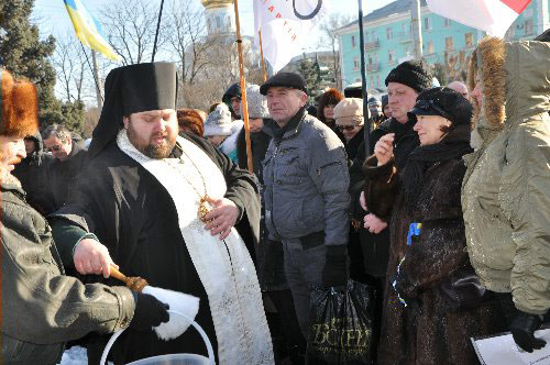 Освячення Євромайдану в Луганську