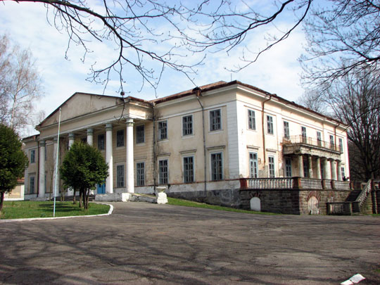 Палац графів Голуховських