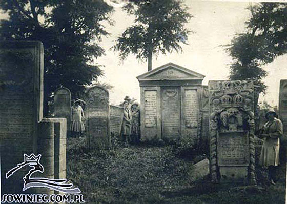 Гробівець Йосифа Перля. Фото 1912 року