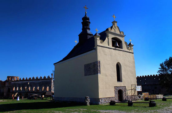 Замкова церква