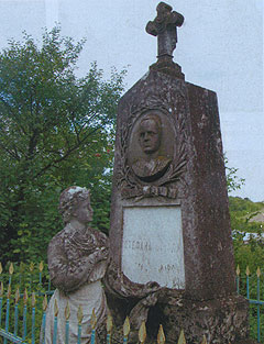   Пам’ятник на могилі о. С. Качали в с. Шельпаки. Скульптор Юліян Марковський. http://1.bp.blogspot.com/-OHap4ITF7Tc/VnJifl4eMKI/AAAAAAAANV4/eI1a8x_65nU/s1600/18.jpg