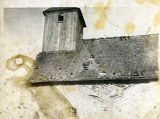 Монастирська церква у часи підпілля – поруйнований дірявий дах, облуплені стіни