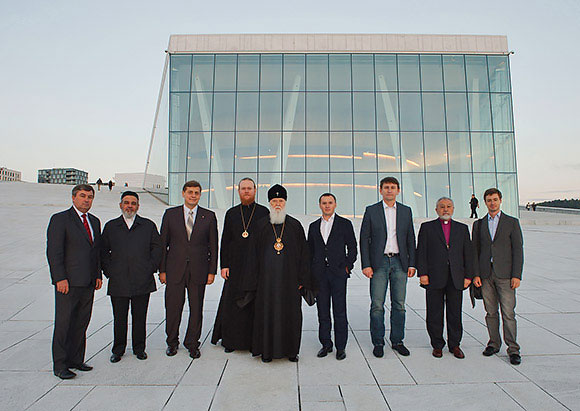 Вересень 2014 р., візит делегації ВРЦіРО до Осло задля проведення зустрічей з російськими релігійними діячами 