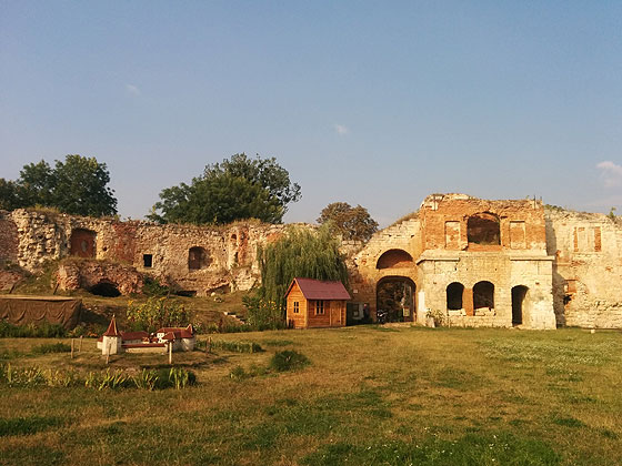 Бережанський замок, внутрішній дворик