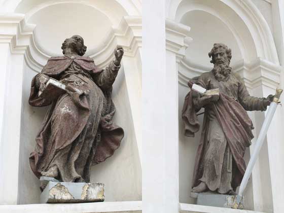 Скульптури свв. Петра і Павла