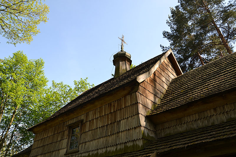 Вежа з маківкою на храмі з с. Соколів