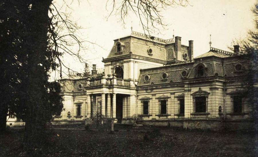 Палац Баворовських