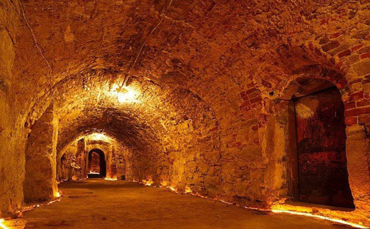 У підземеллях Василіанського монастиря можна побачити багато цікавого. (Фото з «Фейсбука».) 