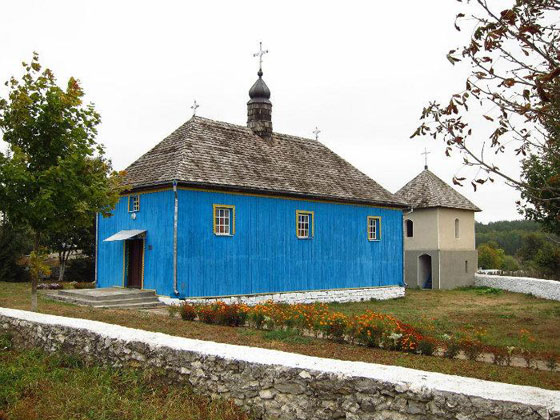 Церква св. Параскеви у селі Козина в наші дні. Фото Wikimapia