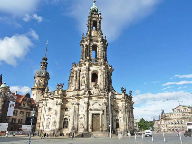 Королівський собор Св. Тійці у Дрездені