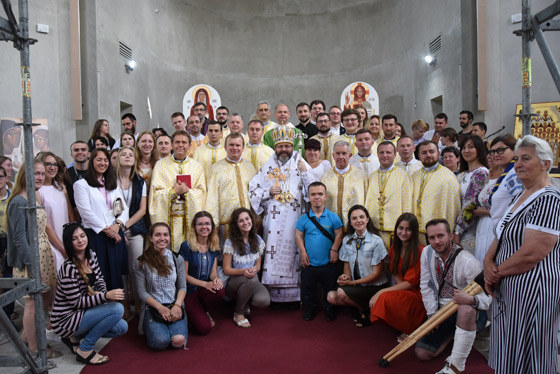 Учасники форуму в храмі Софії Божої Премудрості після завершальної Літургії