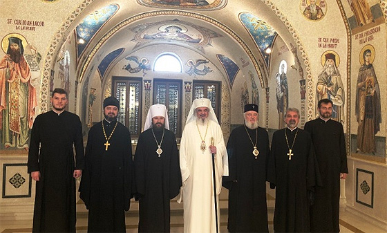 митрополит Іларіон та Румунський патріарх Даніїл