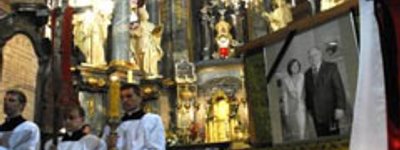 У Львівських храмах відбулися поминальні богослужіння за жертви авіакатастрофи під Смоленськом