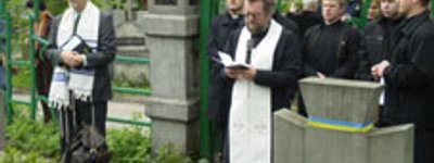 На Янівському кладовищі у Львові вшановували радше День пам‘яті, ніж День Перемоги
