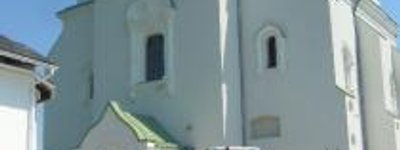 Зимнівський монастир падає у Лугу