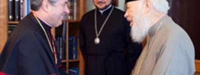 Предстоятель УПЦ зустрівся з колишнім Апостольським Нунцієм в Україні архиєпископом Іваном Юрковичем