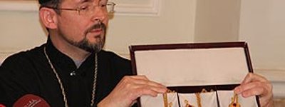 Колишній Глава УГКЦ передав новообраному відзнаки Верховного Архиєпископа УГКЦ