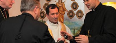 Папа Римський нагородив Золотим Хрестом священика з України