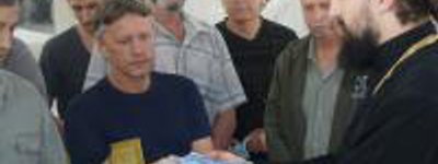 Священник УПЦ (МП) посетил заложников-украинцев в Ливии