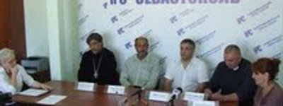 Participants of Interreligious Roundtable Support Optional Religious Education Classes