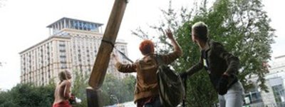 В УПЦ (МП) призвали СМИ и общество игнорировать "богохульные выходки" FEMEN
