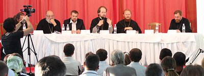 Як православним медіа здобути рейтинги і визнання невіруючих, а священикам не попадати у пастки журналістів