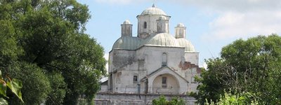 Гамаліївський Харлампіївський монастир: свята обитель чи в’язниця?