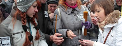 “Ці свічки зігріватимуть душі тих, кого скосив Голодомор”: у Києві вшанували жертв Голодомору