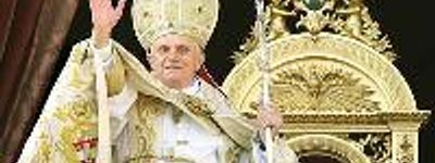 Более 200 тысяч паломников прибыло в Ватикан послушать последнею речь Бенедикт XVI
