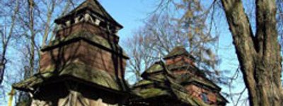 Дерев’яну церкву на Львівщині почали рятувати після втручання журналістів
