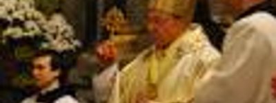 Кардинала з Німеччини вразила релігійність львів’ян: головне не євро, а віра