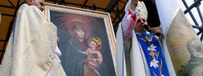 На Хмельниччині римо-католики коронували ікону Летичівської Богородиці