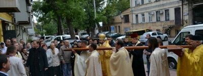 В Одесі зустріли Хрест та Ікону, подаровані молоді святим Іваном Павлом ІІ