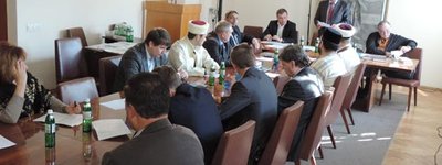 Курс на майбутнє. Круглий стіл щодо проблем та майбутнього ісламу в Україні