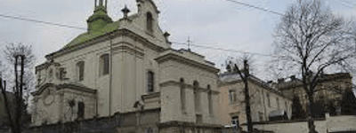 Two Lviv residents suffered as a result of fire at the attic of the Roman Catholic church
