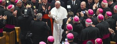 Папа закликав єпископів США наново здобути авторитет і довір’я серед народу