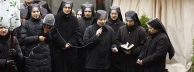 Члени секти Догнала просять у ватажків «ДНР» землю під храм у Донецьку