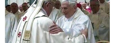Бывший и нынешний Папы 8 декабря откроют Год Милосердия