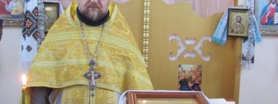 «Мені там місця немає»: до Чернівців переїхав зі Сходу священик із родиною
